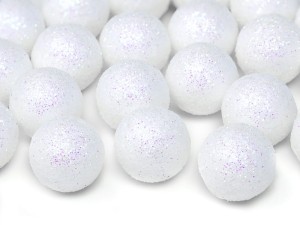 Kule brokatowe białe 2 cm 25 szt 
