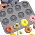 Forma silikonowa do pieczenia na 12 donutów