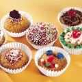 Papilotki na muffinki papierowe białe 200szt 7x3cm